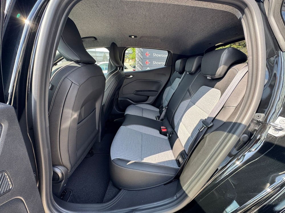 Renault Clio nuova a Pavia (7)