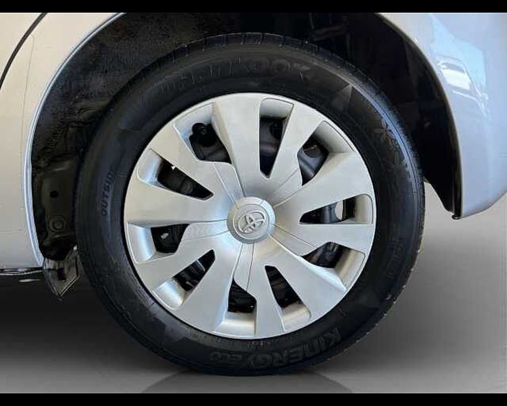 Toyota Yaris usata a Roma (11)