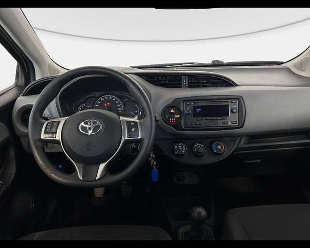 Toyota Yaris usata a Roma (6)