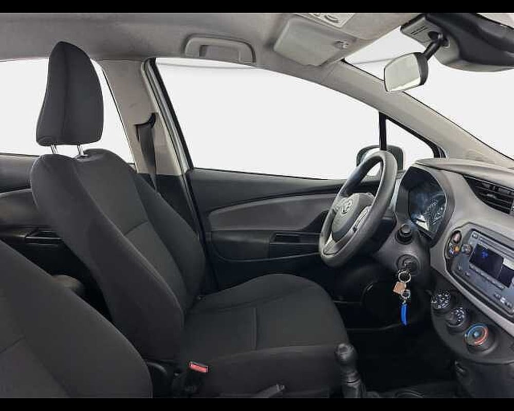 Toyota Yaris usata a Roma (8)