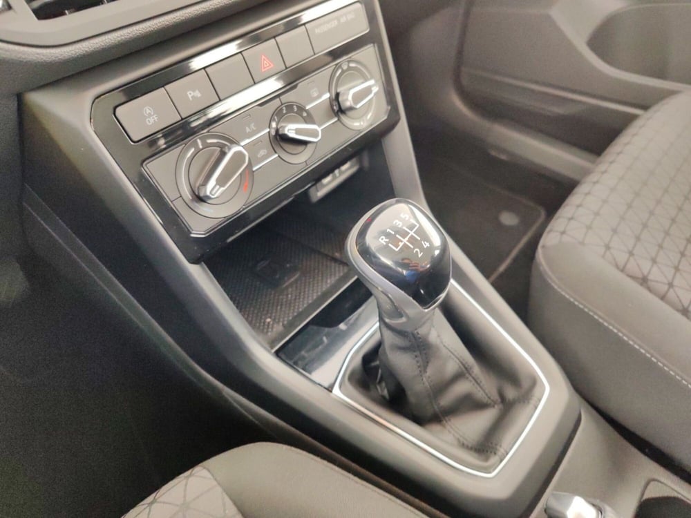 Volkswagen T-Cross usata a Massa-Carrara (11)