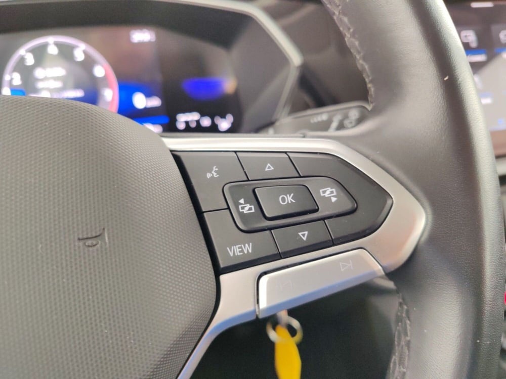 Volkswagen T-Cross usata a Massa-Carrara (13)