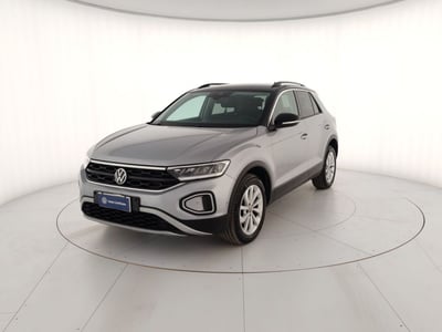 Volkswagen T-Roc 1.0 TSI Life del 2022 usata a Massa