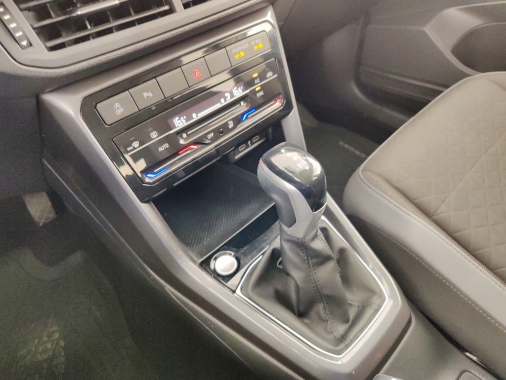 Volkswagen T-Cross usata a Massa-Carrara (11)
