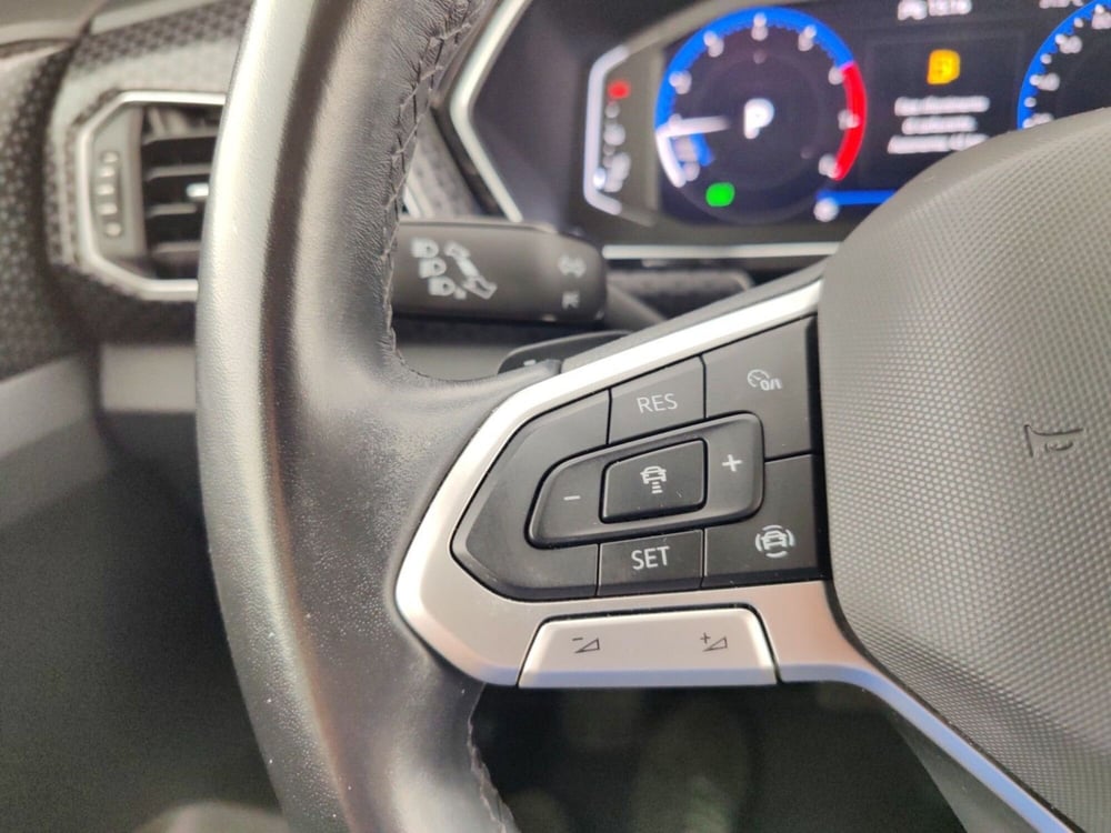 Volkswagen T-Cross usata a Massa-Carrara (14)