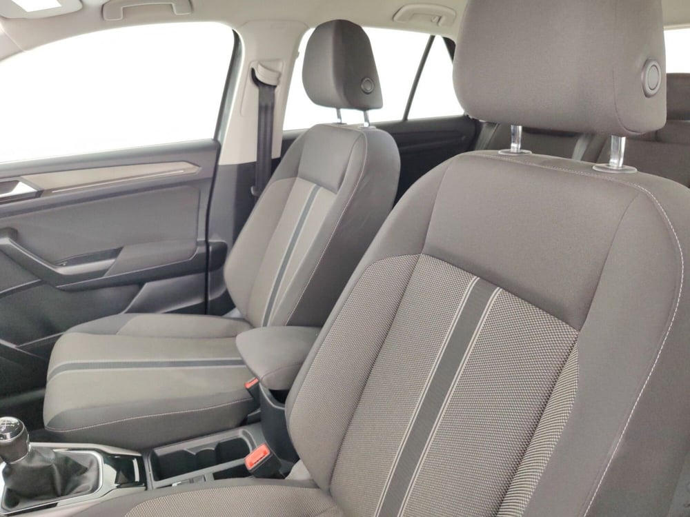 Volkswagen T-Roc usata a Massa-Carrara (9)