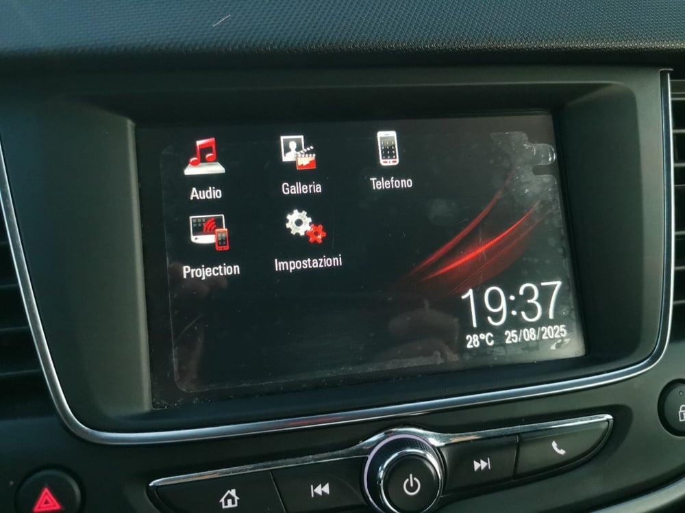 Opel Crossland usata a Taranto (13)