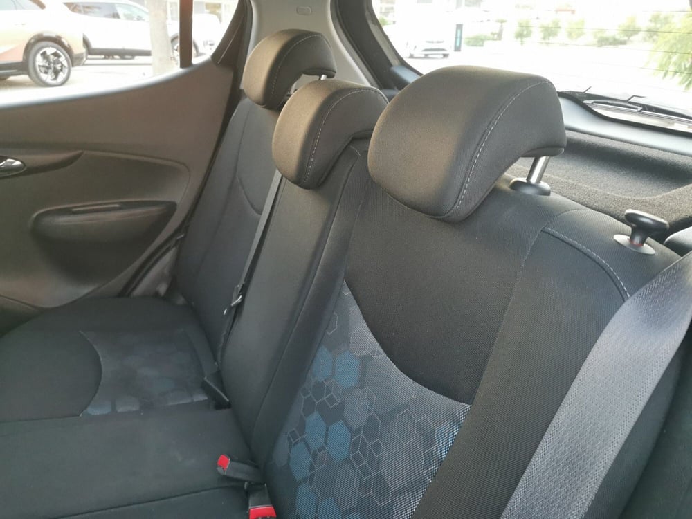 Opel Karl usata a Taranto (12)