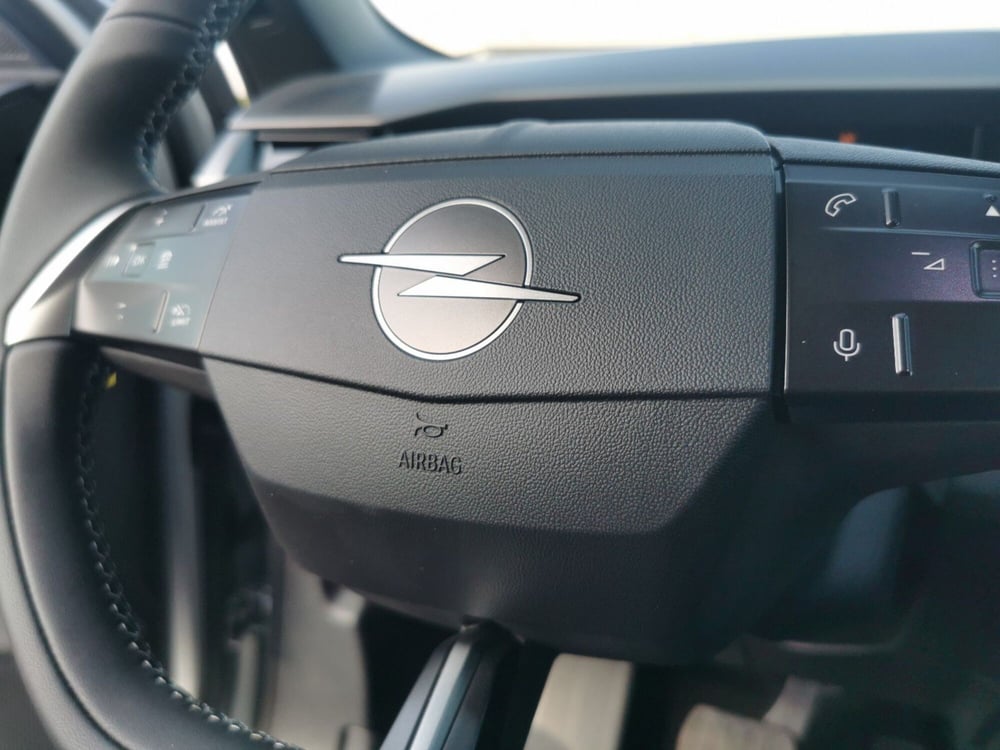 Opel Grandland nuova a Taranto (14)