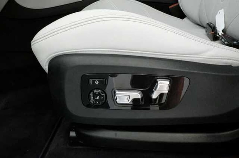 BMW XM usata a Mantova (15)