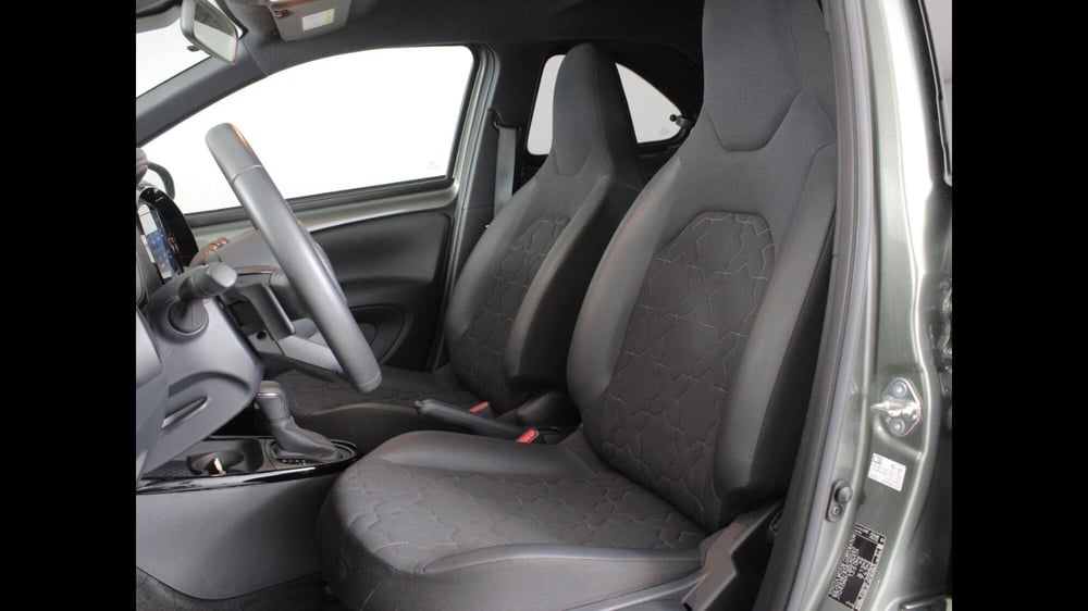 Toyota Aygo X usata a Palermo (11)