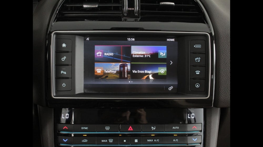 Jaguar F-Pace usata a Palermo (15)