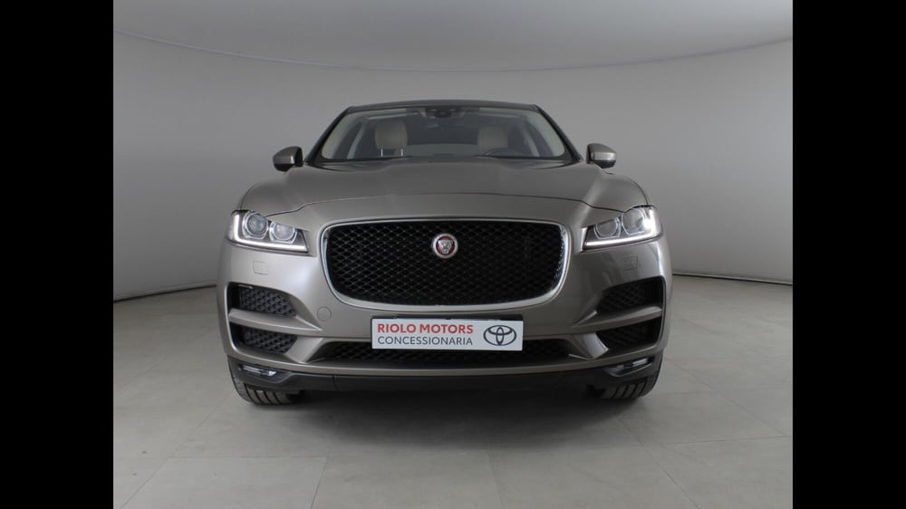 Jaguar F-Pace usata a Palermo (4)
