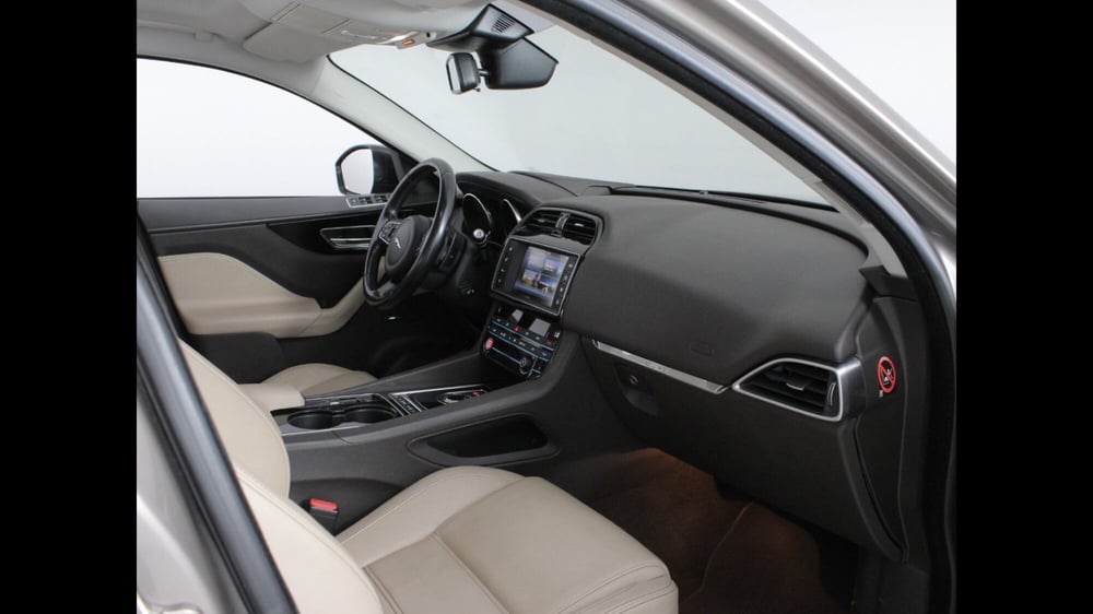 Jaguar F-Pace usata a Palermo (5)