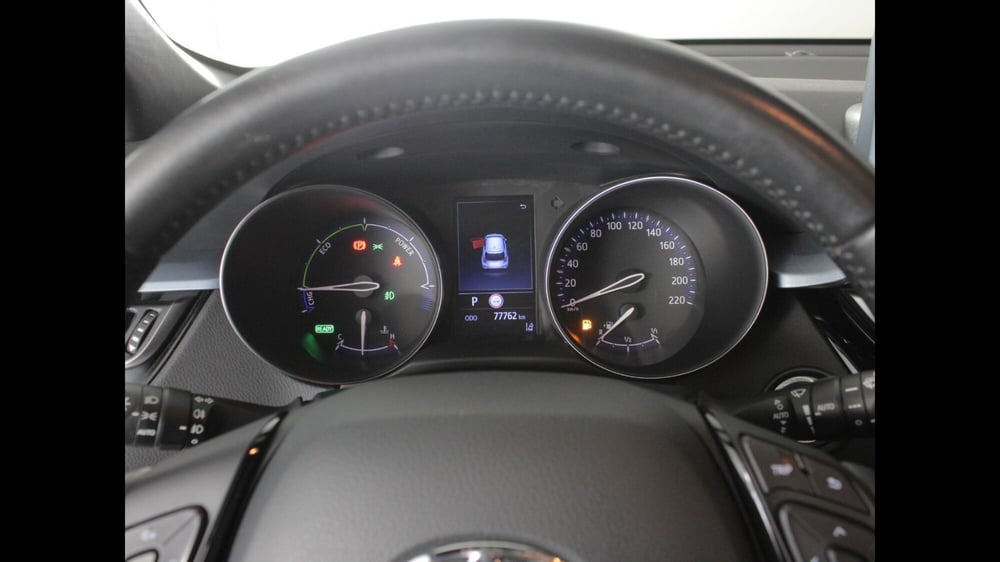 Toyota Toyota C-HR usata a Palermo (13)