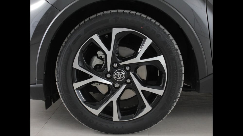 Toyota Toyota C-HR usata a Palermo (15)