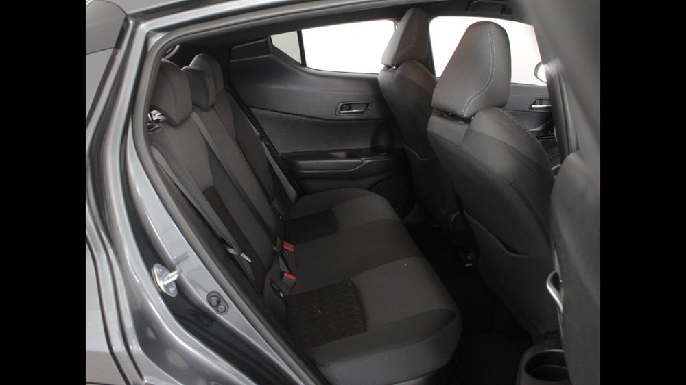 Toyota Toyota C-HR usata a Palermo (8)