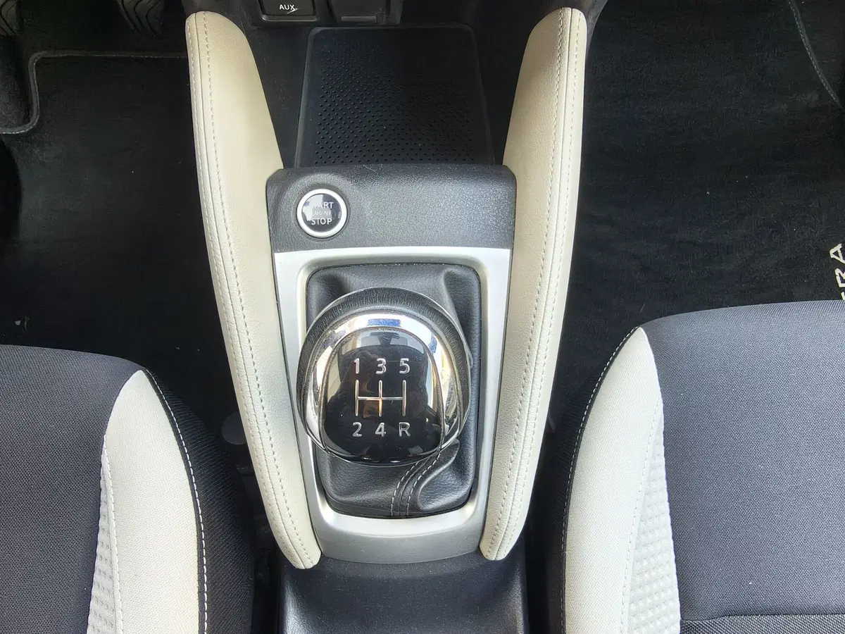 Nissan Micra usata a Vercelli (17)