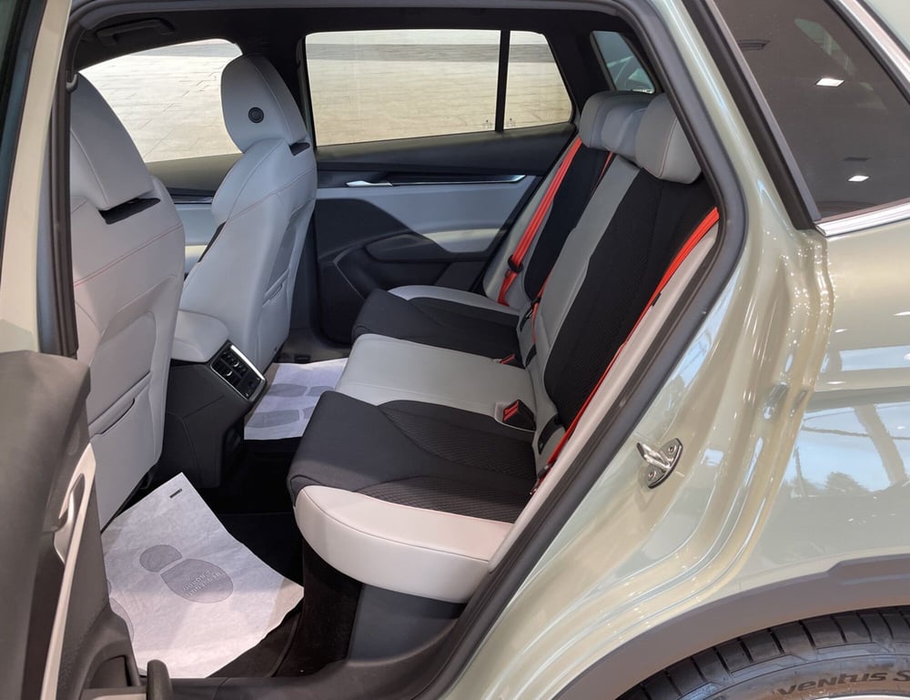 Skoda Elroq nuova a Varese (9)