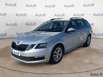 Skoda Octavia Station Wagon 2.0 TDI CR DSG Wagon Executive del 2018 usata a Tito