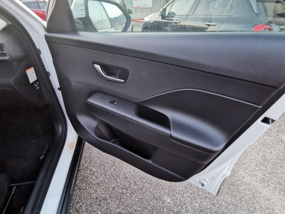 Hyundai Kona usata a Salerno (16)