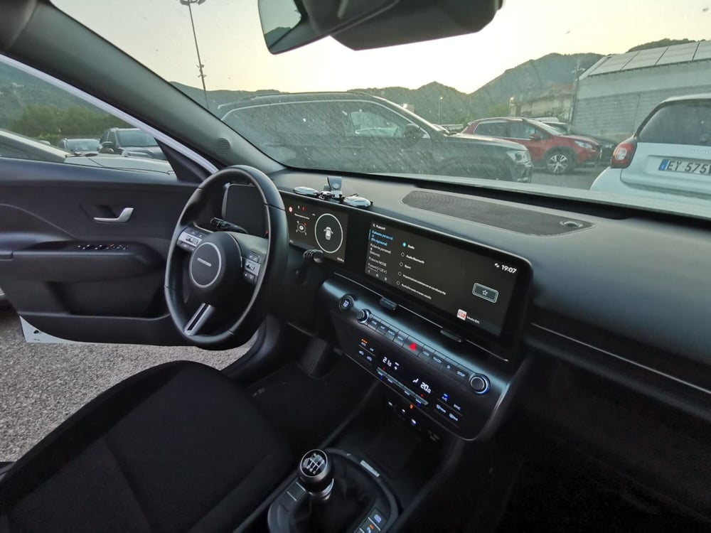 Hyundai Kona usata a Salerno (5)
