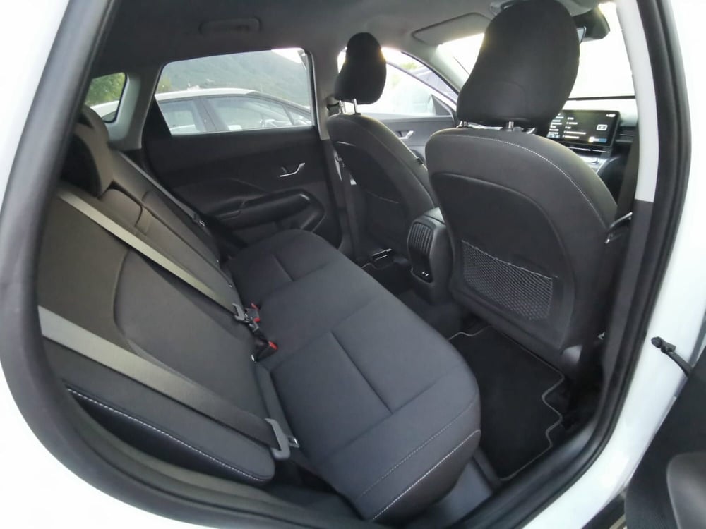 Hyundai Kona usata a Salerno (6)