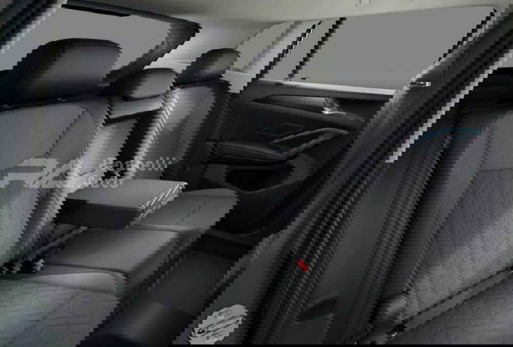 Volkswagen Tiguan nuova a Lecco (8)