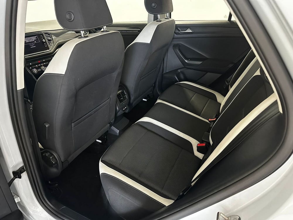 Volkswagen T-Roc usata a L'Aquila (12)