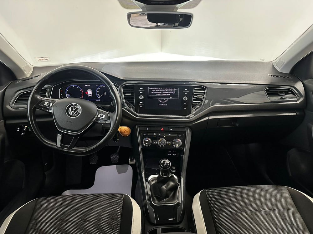 Volkswagen T-Roc usata a L'Aquila (13)