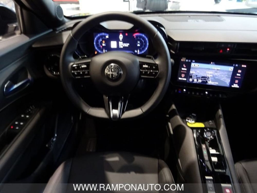 Alfa Romeo Junior nuova a Venezia (14)