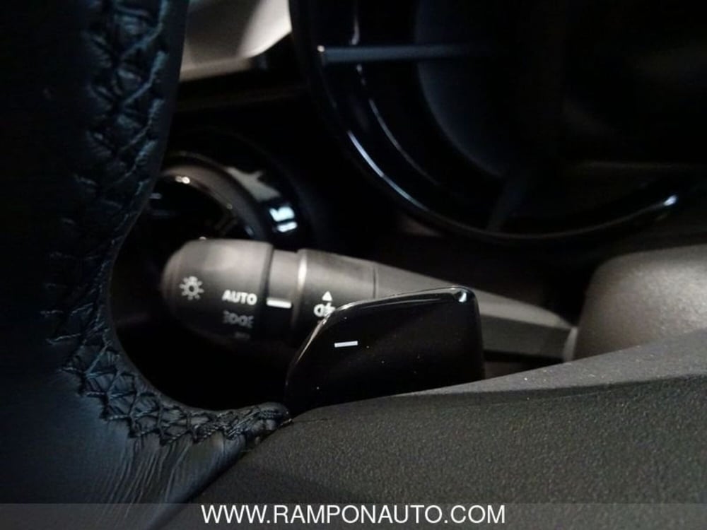Alfa Romeo Junior nuova a Venezia (18)