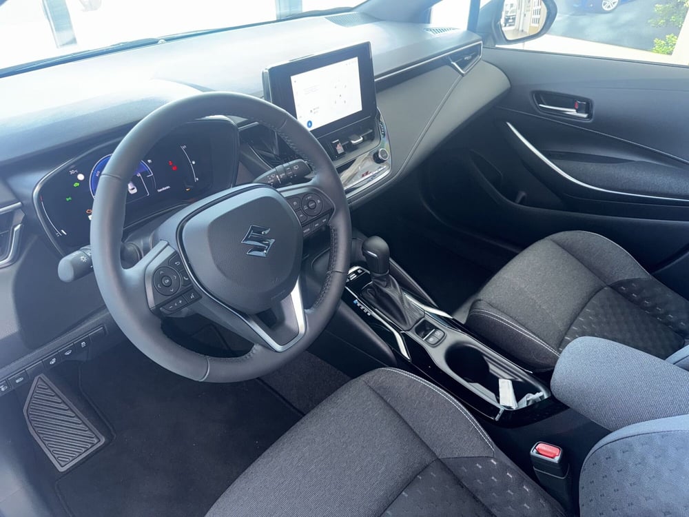 Suzuki Swace nuova a Cuneo (9)