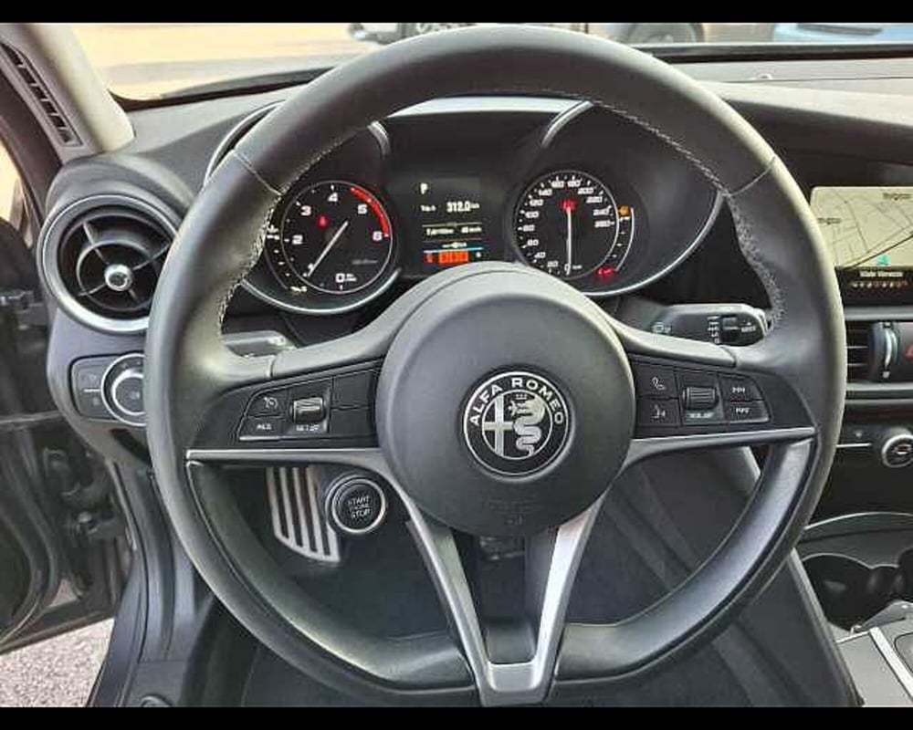 Alfa Romeo Giulia usata a Venezia (8)