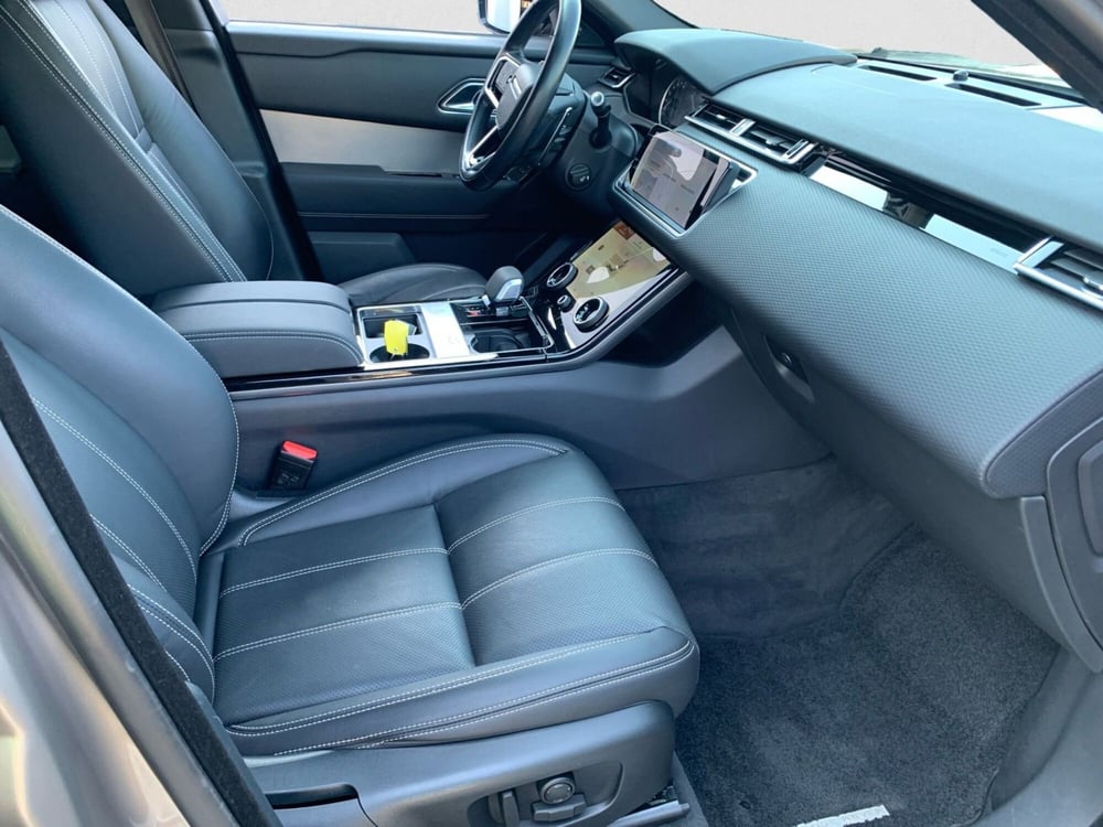 Land Rover Range Rover Velar usata a Livorno (3)