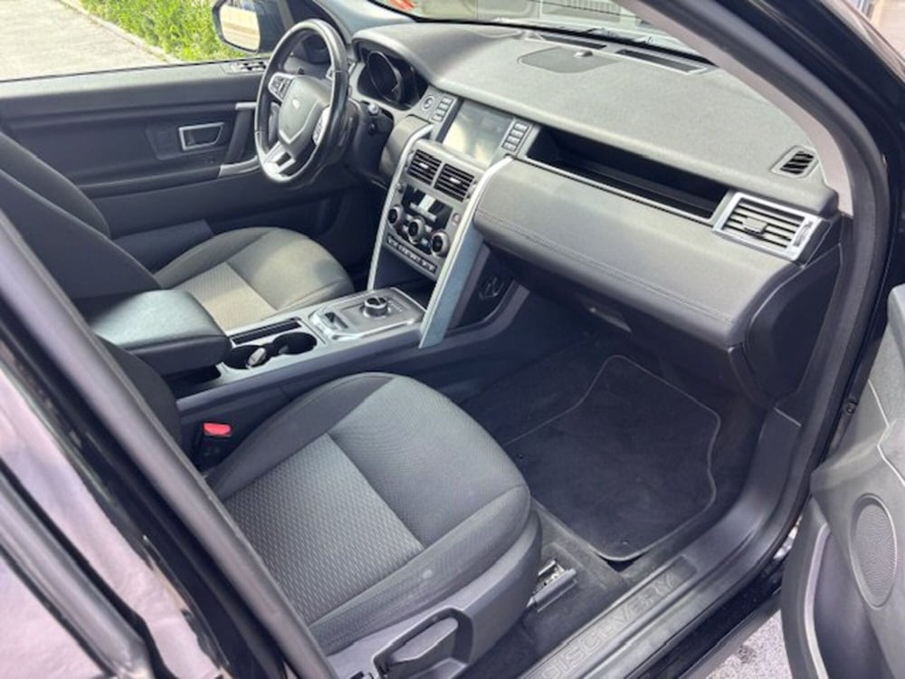 Land Rover Discovery Sport usata a Pesaro-Urbino (3)