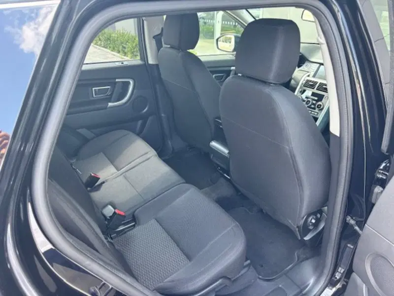Land Rover Discovery Sport usata a Pesaro-Urbino (5)