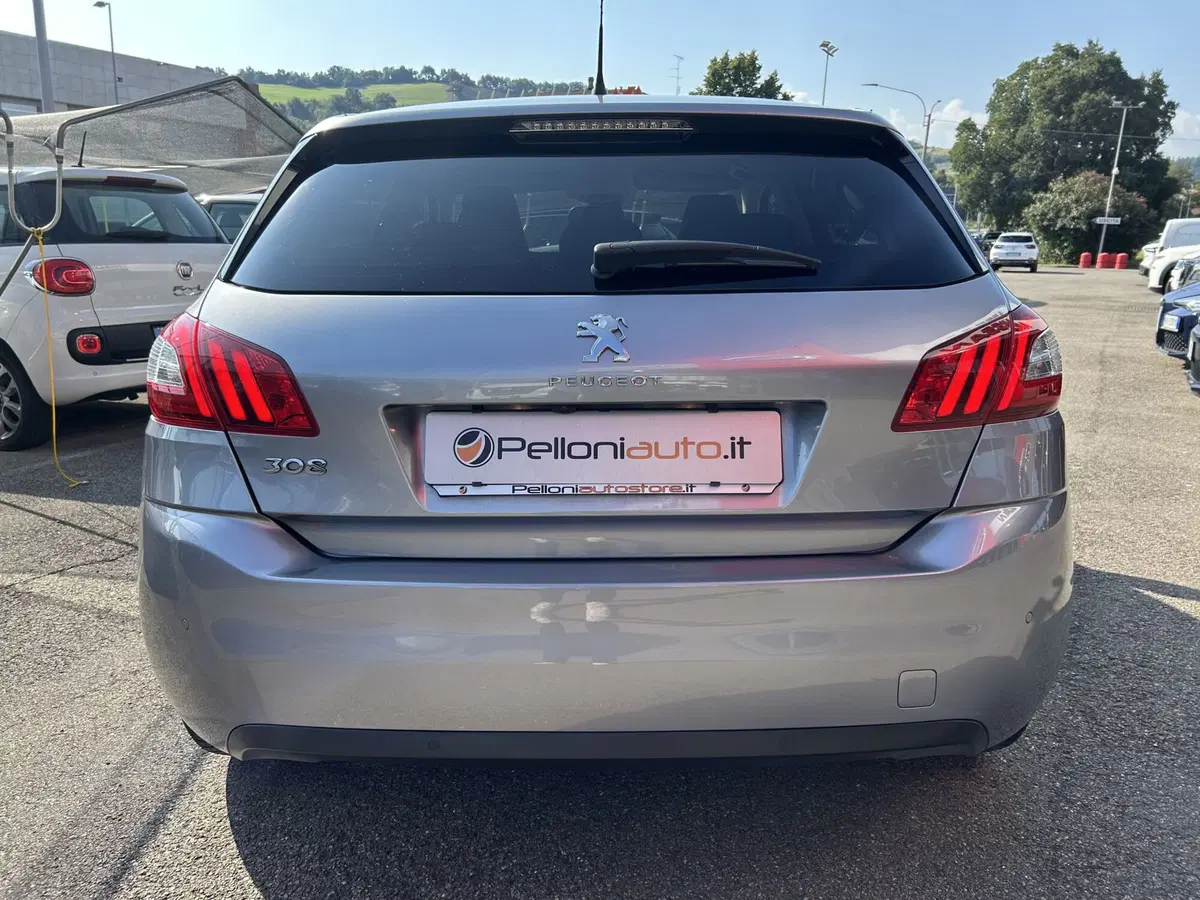 Peugeot 308 usata a Modena (4)