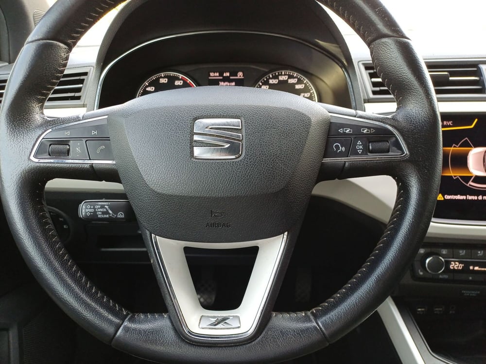 SEAT Arona usata a Modena (9)