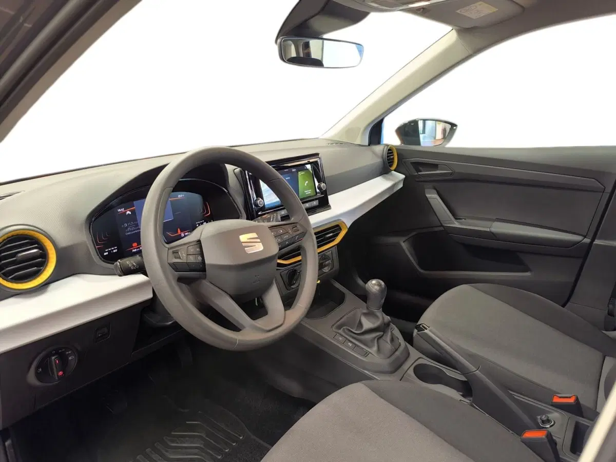 SEAT Arona usata a Udine (8)