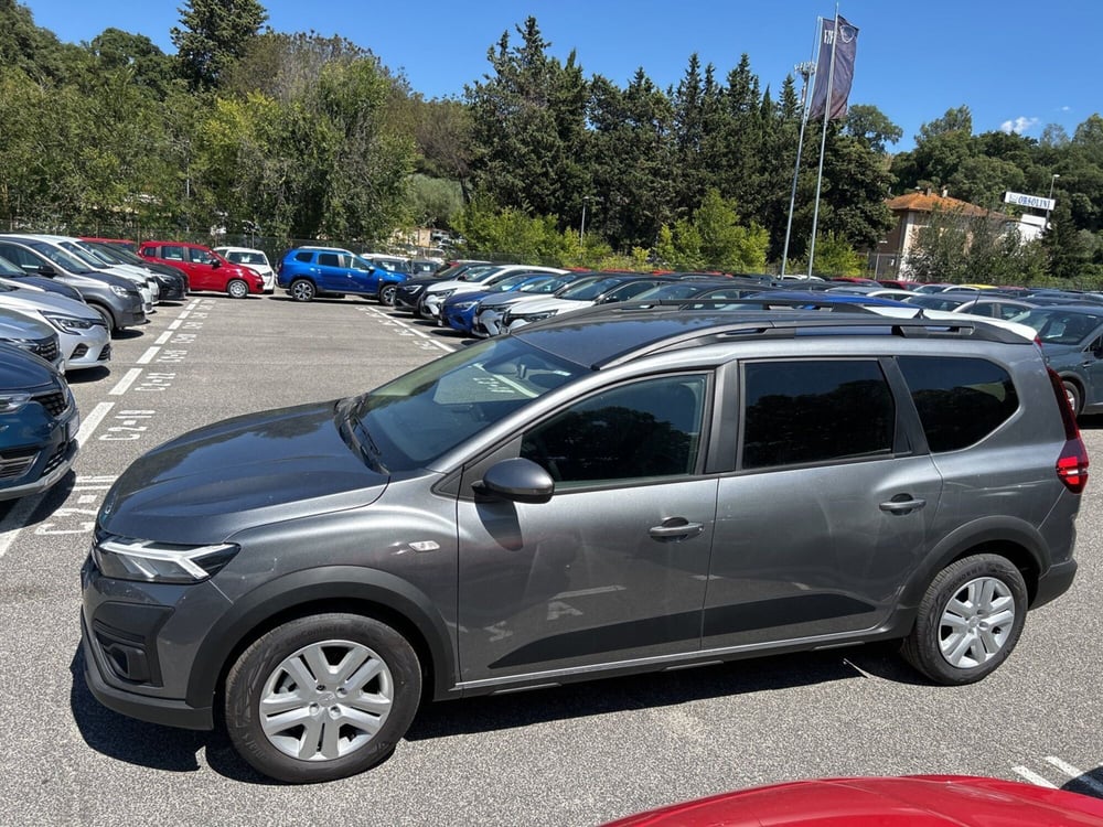 Dacia Jogger nuova a Latina (8)