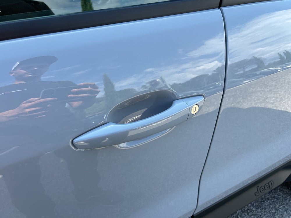 Jeep Avenger nuova a Roma (9)