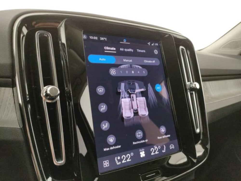 Volvo XC40 nuova a Modena (14)