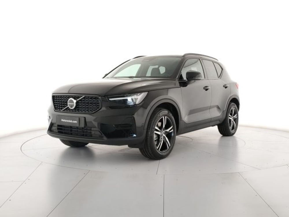 Volvo XC40 nuova a Modena (2)