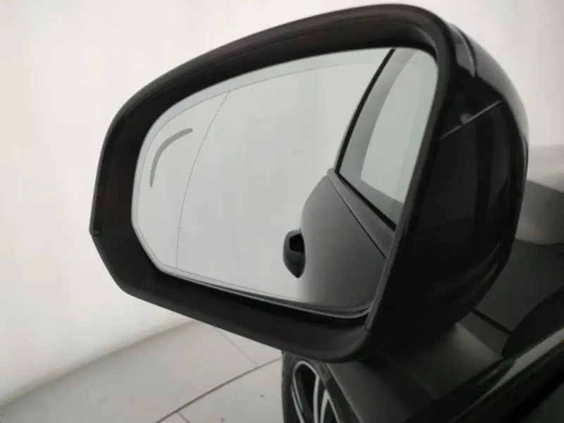 Volvo XC40 nuova a Modena (20)