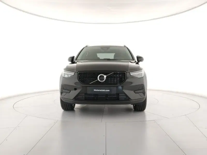 Volvo XC40 nuova a Modena (7)