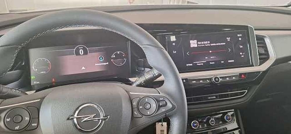 Opel Grandland nuova a Firenze (2)