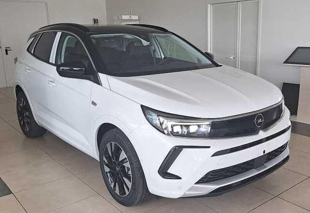 Opel Grandland nuova a Firenze (8)