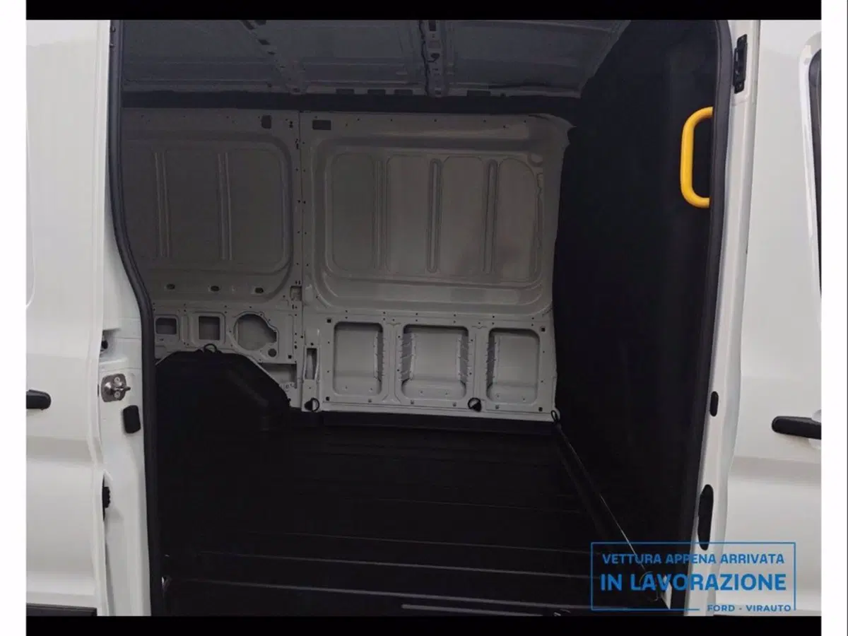 Ford Transit Furgone nuova a Catania (14)