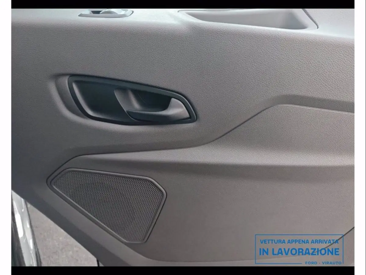 Ford Transit Furgone nuova a Catania (12)